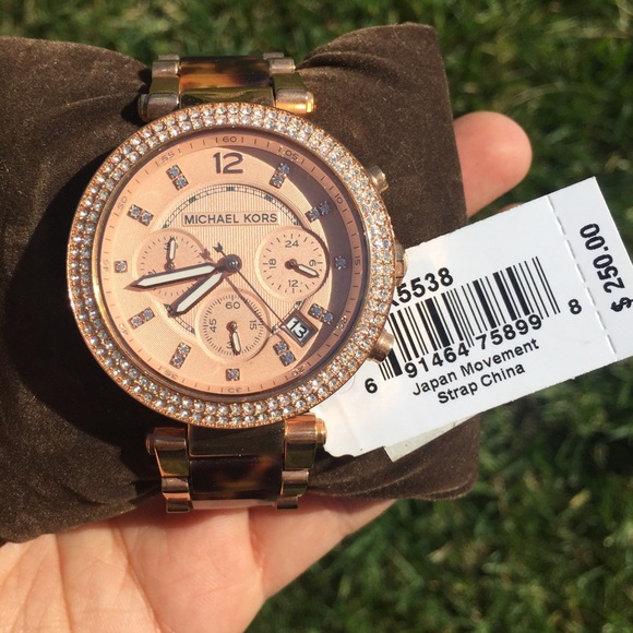 Michael Kors Accessories - Rose Gold Michael Kors Watch